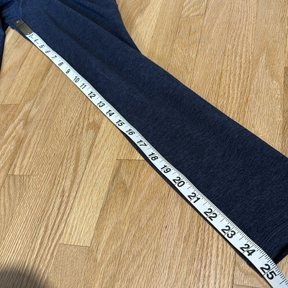 athleta salutation stash pocket ii softluxe tight - Picture 10 of 10